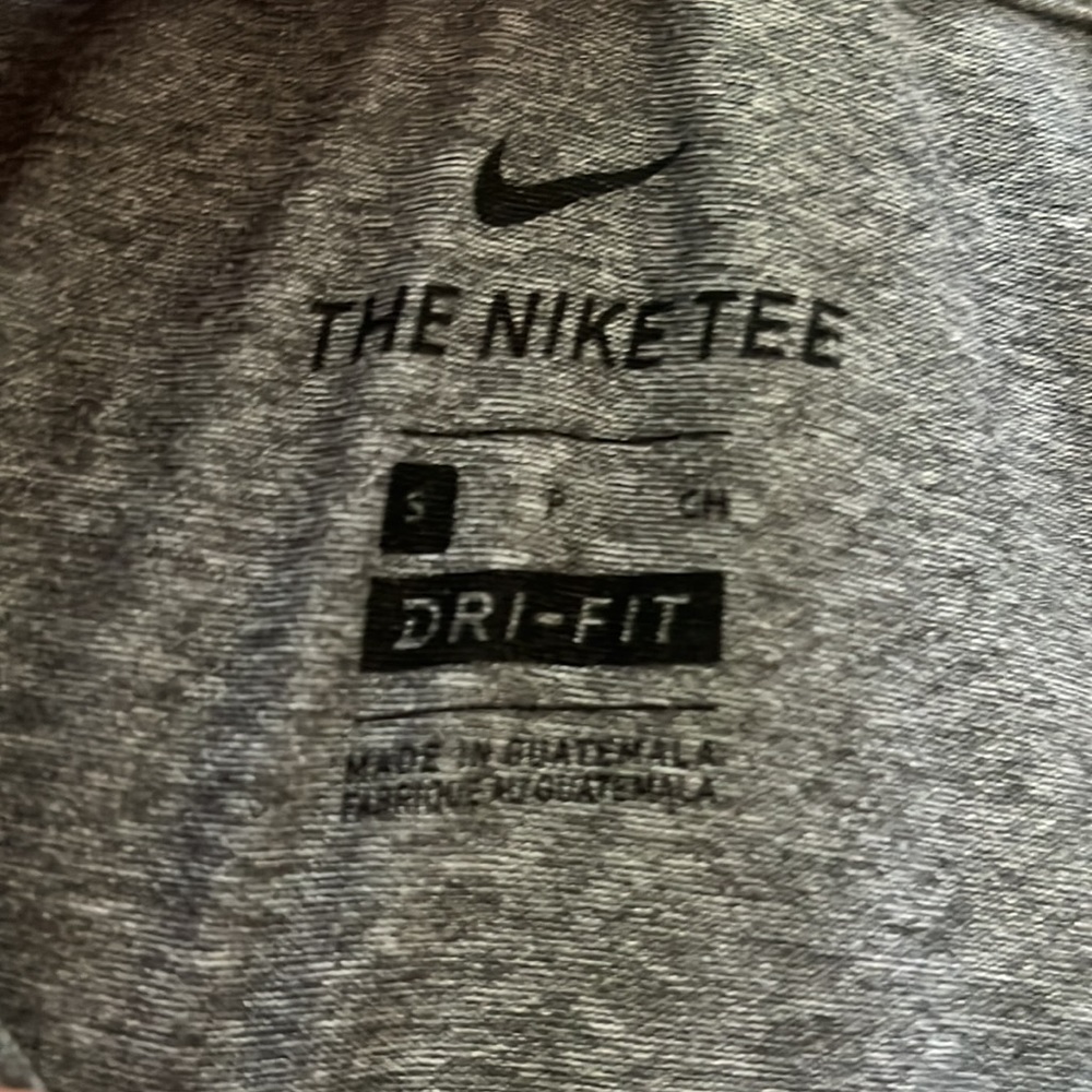 Nike tee